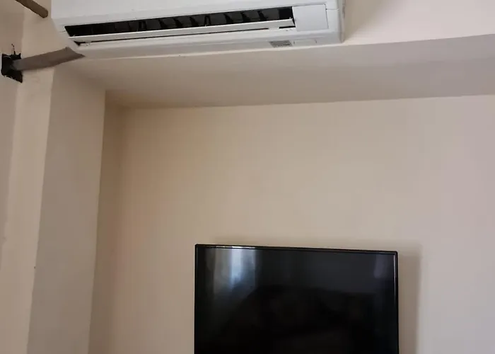 قريه ماليبو الزعفرانه